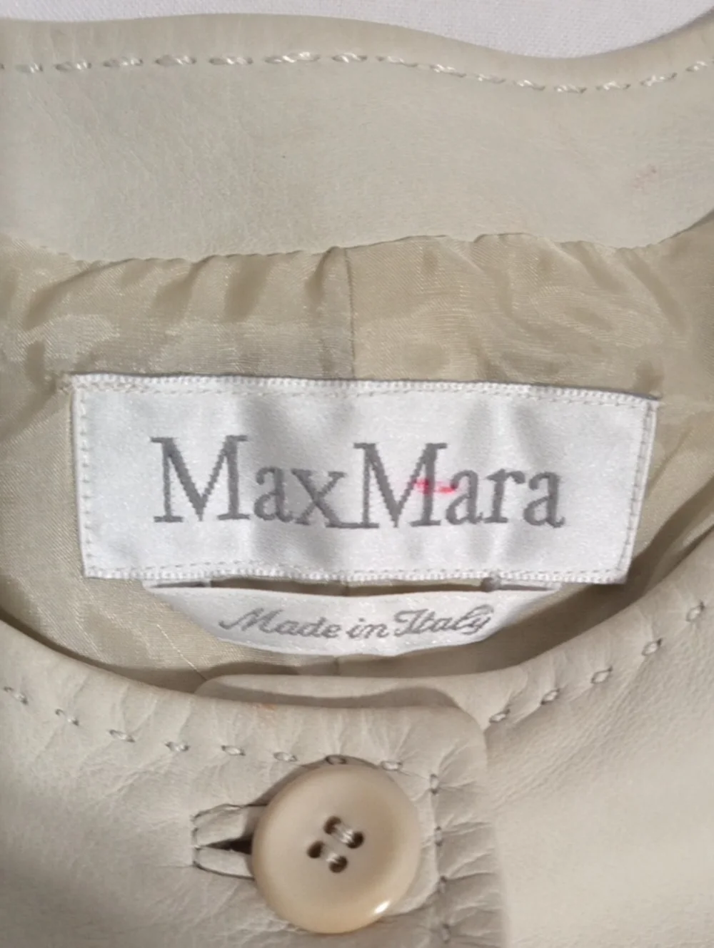 Max Mara Cream Leather Collarless Flap Pocket Jacket Made in Italy Quiet Luxury